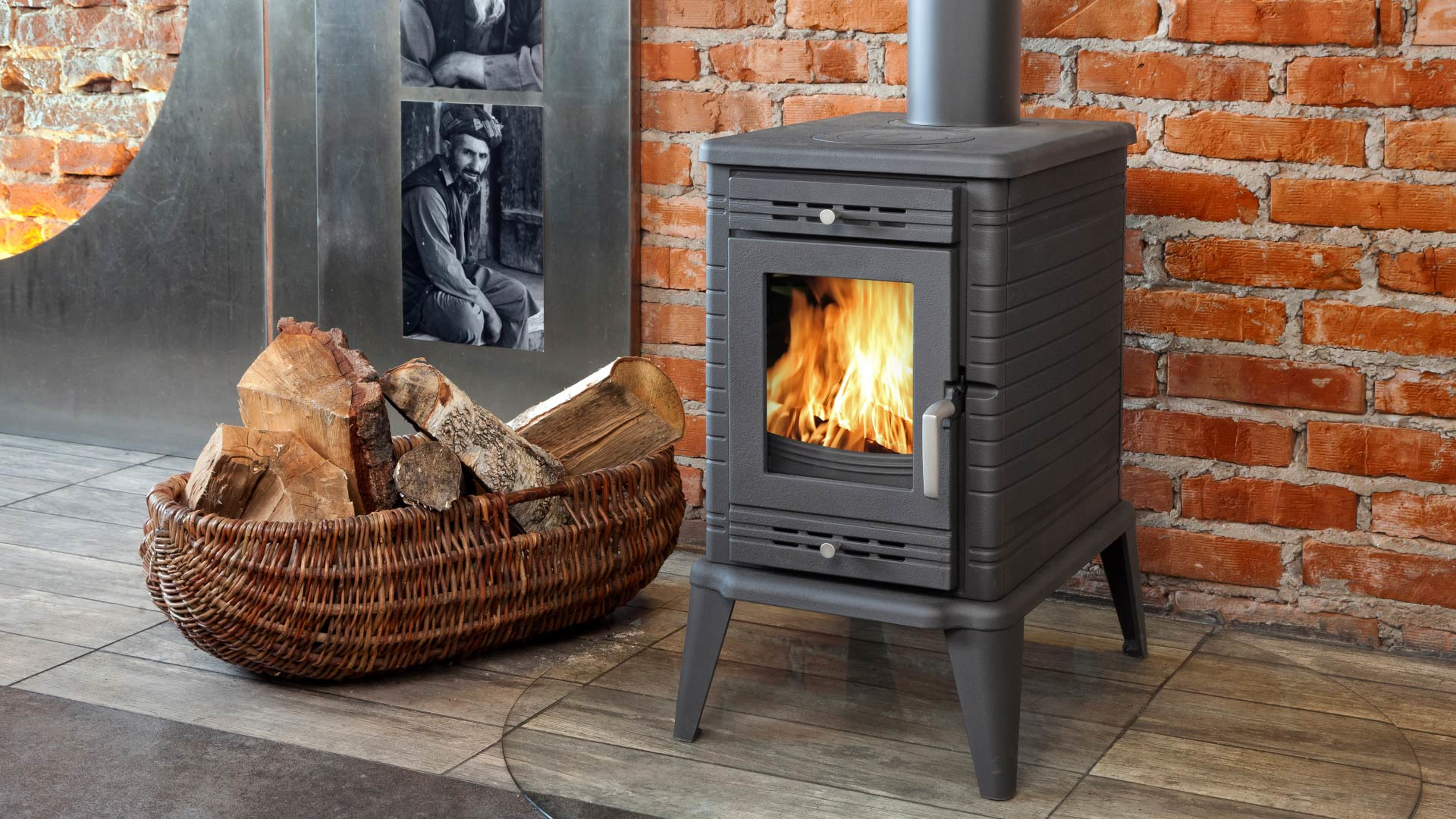 KRATKI KOZA K10 černá litinová krbová kamna