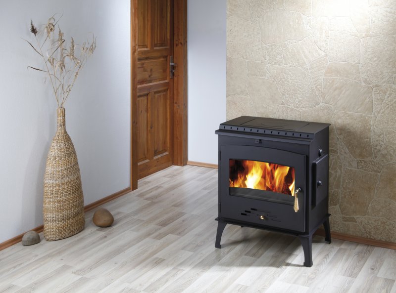 HAAS+SOHN ARKTIC 12 s plotýnkou krbová kamna