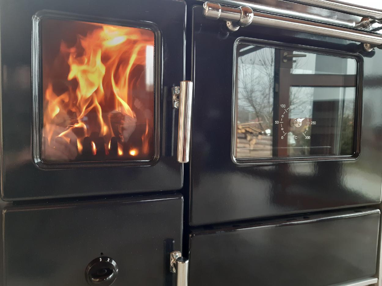 ALFA PLAM ALFA 70 Dominant ECO sporák na tuhá paliva černý pravý