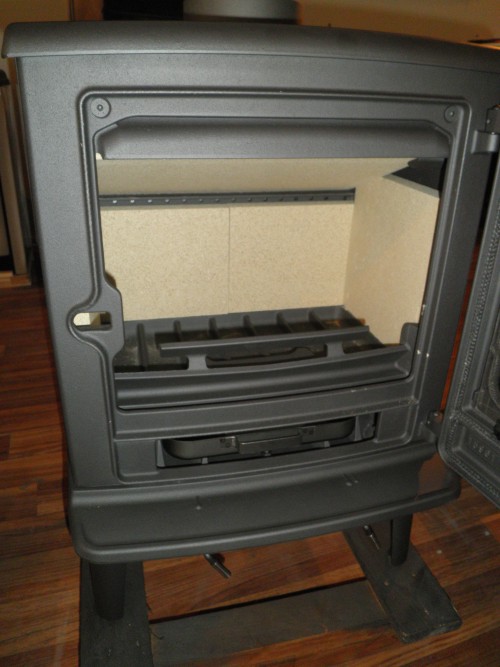 DOVRE 525 CB litinová krbová kamna