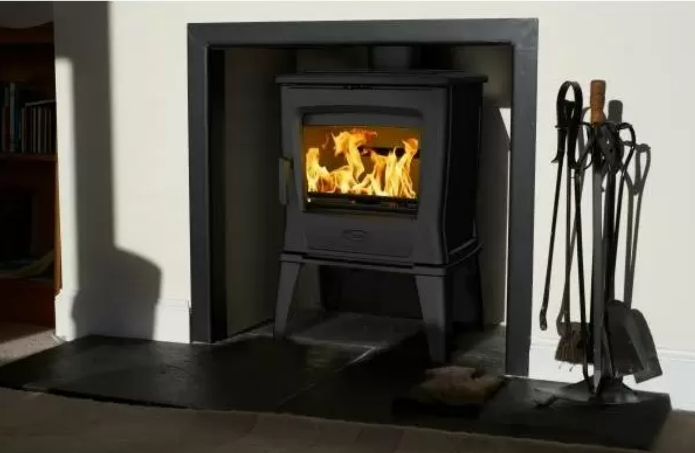 DOVRE TAI 35 WT krbová kamna, černá