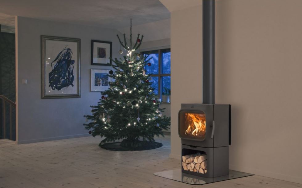 Jotul F305 CB R B kamna černý lak, topeniště s litinovým podstavcem