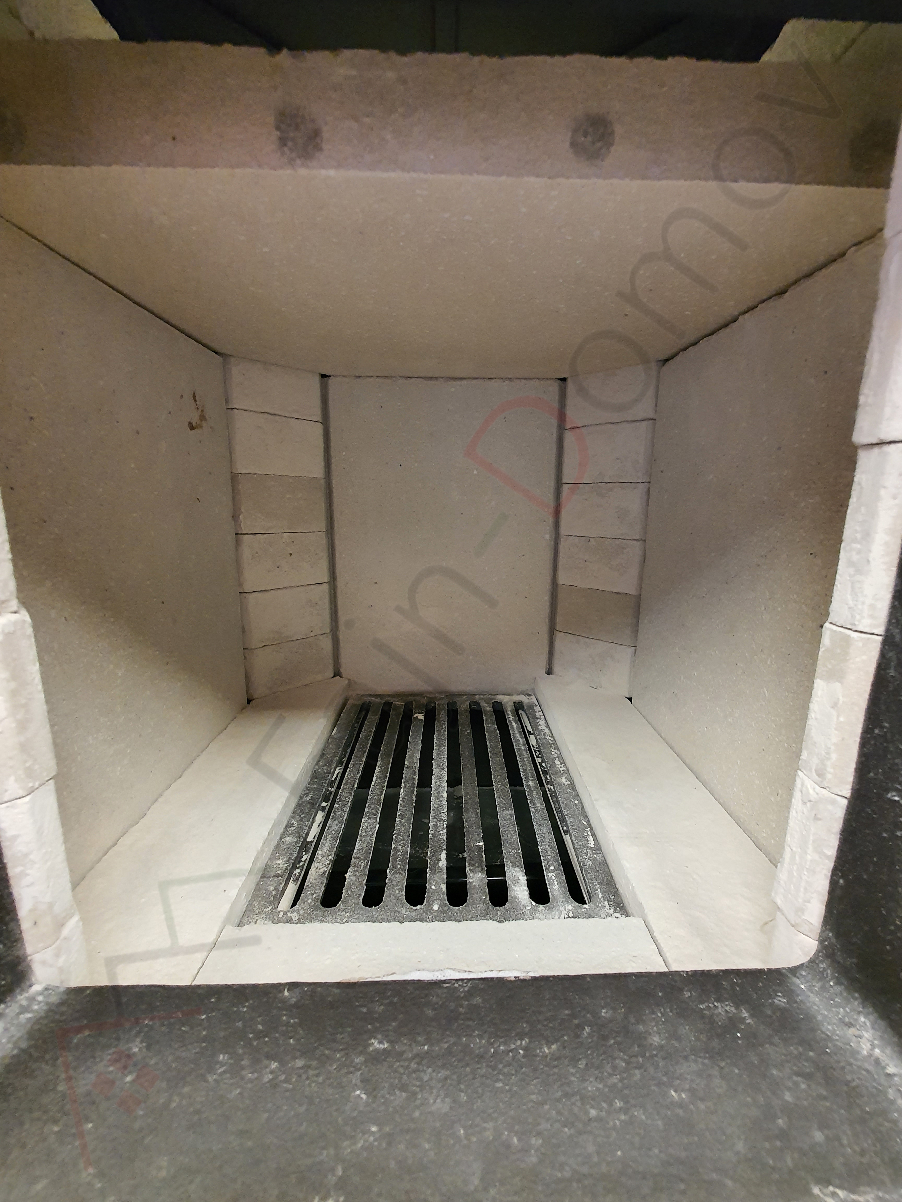 MBS SD HAPPY krbová kamna červená