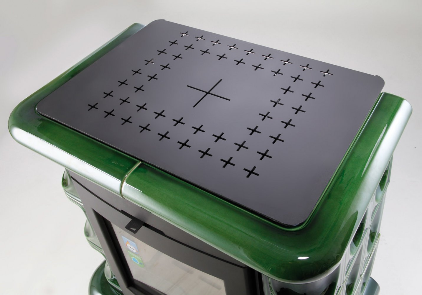 HAAS+SOHN Kachlová kamna MANTA kachlová římsa+sokl, zelená