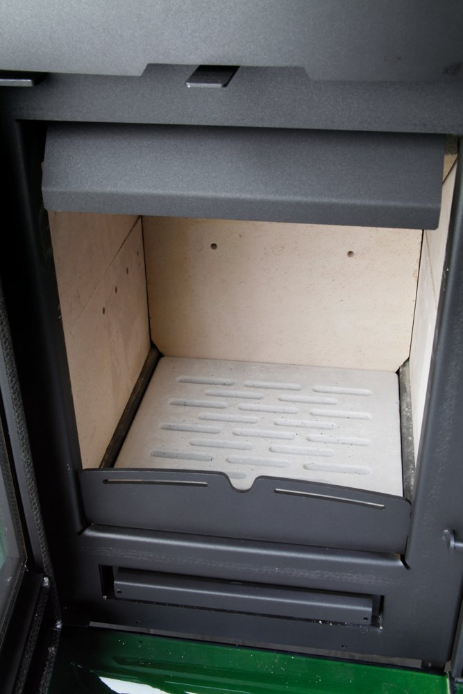 HAAS+SOHN Kachlová kamna MANTA kachlová římsa+sokl, zelená